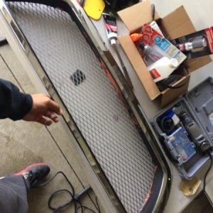 Satoshi grille mod 3 - fitting mesh