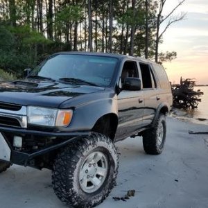 AL BAY 4runner cover pic!! This was 2014 and picture makes truck look all shiny!! It is sooo scratched up now from adventures!!