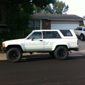 88T4R Black wheels