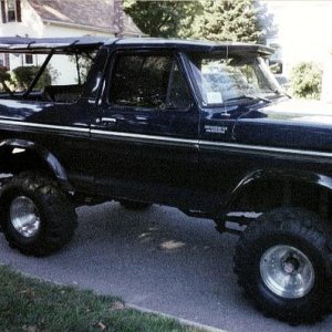 1979 ford bronco ... miss this truck. wow.