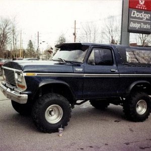 1979 bronco... ok so it's not a 4runner but hands down one of the best 4x4s I ever owned