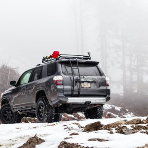 2017 TRD Off Road w/ kdss.