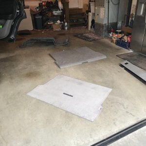 Kicker sub install