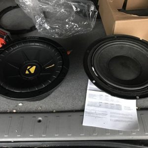 Kicker sub install