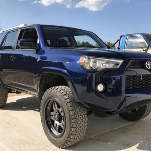 c59302gs59574c59325gs59705 a

3.25" front lift, 2.25" rear lift