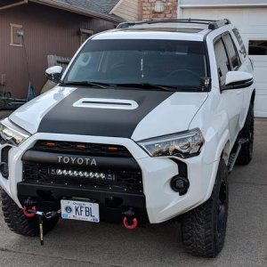 3” Icon Stage 6 lift with 285/70r18’s - 34.1”