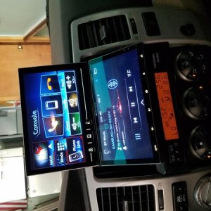 Soundstream double 7" screen radio