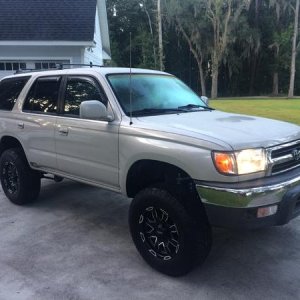 2000 SR5