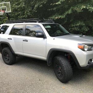4Runner at 122K miles. Gobi rack just installed.