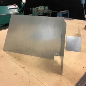 front and rear panels of cargo box
