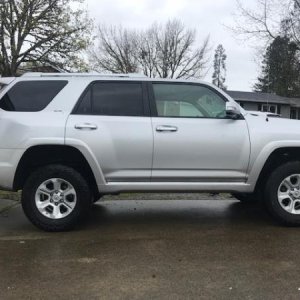 2010 4runner SR5 Premium with Rough Country 2" front and Freedom Off-Road 2" rear coil with 2017 4runner wheels