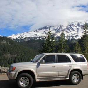 My 4Runner first drive to Mt.Rainier after purchasing it 11/2013
