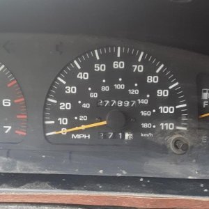 1997 4Runner 3.4 5spd 4X4 Off road due to frame and body, still runs and drives