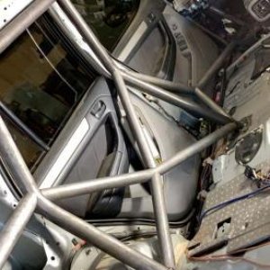 rear seat door bar