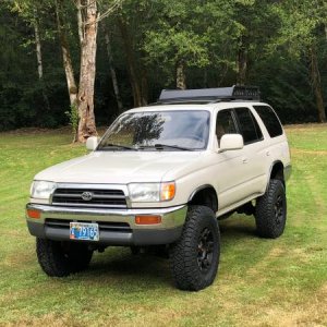 Latest Picture after lift and new rubber. Nitto 255/80/17