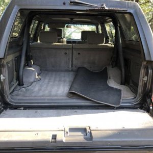 1988 Grey, original bed carpet protected by heavy duty rubber matt