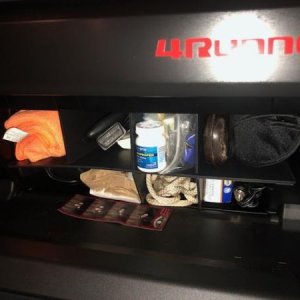 Glove box divider