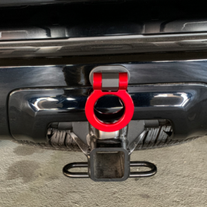 Red Tow Hook for recovering JEEPs
Photo: 11/22/2019 © KazuriSana