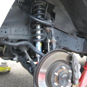 18 4runner Front Bilstein  006
