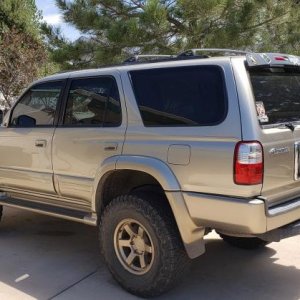 2002 4runner (1)   10 of 12