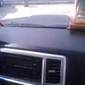 Dye Guy Inc.
After photo

Toyota 4Runner
Typical dash cracking on 4Runner