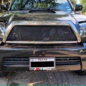 Could be worse! This is the Diamond XXL mesh from customcargrills.com.
