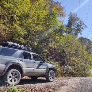 2007 4R dust road