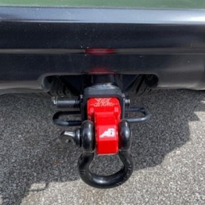 Agency6 shackle block and locking pin. Like everything else, I wanted a shackle block made in the USA. Now I need some basic recovery gear to be able 