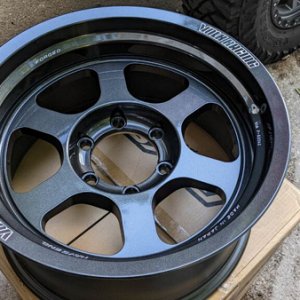 Volk TE37XT SUPER DIAMOND DARK GUNMETAL 04-09-22
