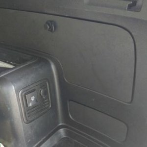 Rear storage hatch 2