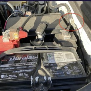 4 AWG ground point on fender