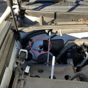 4 AWG wire on passenger side