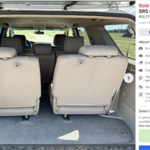 Carfax showed extensive service history, all performed in dealerships near Georgia. Grateful to the previous owners.
