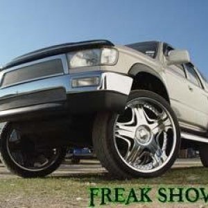 freak show 6 first place in mini suv