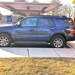 Before lift with FJ wheels