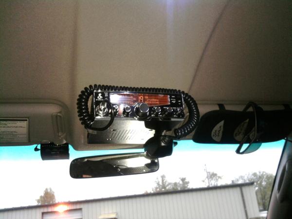 0108800129a. Cobra 29 LX in Overhead Console Hole.