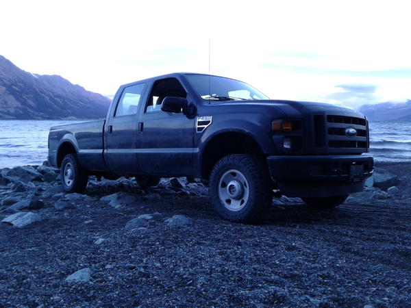 08 F250XL 4X4 at Destruction Bay, Yukon Territory