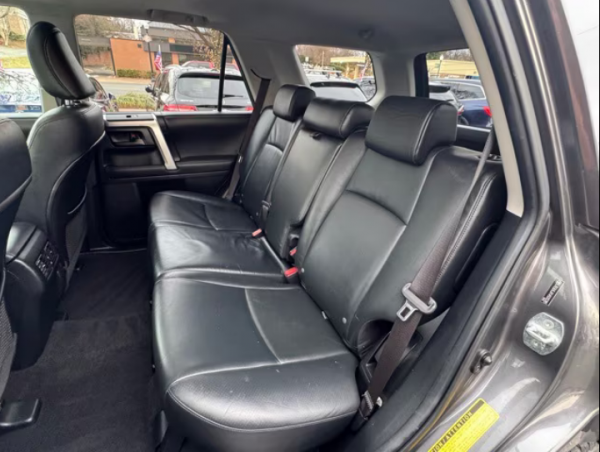 09.Interior Back Seat, Driver Side