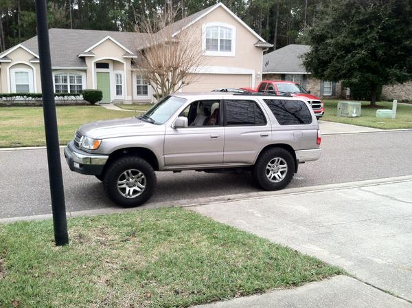 1.5" spacers in the front, 285/70/17 BFG all terrains, now waiting on the rear spacers to come in