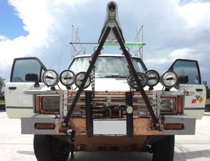 1 Heavy Duty IRON Kangaroo Bumper Tow Hitch Winch 6 Off Road Lights fishing pole holders (17)   Copy