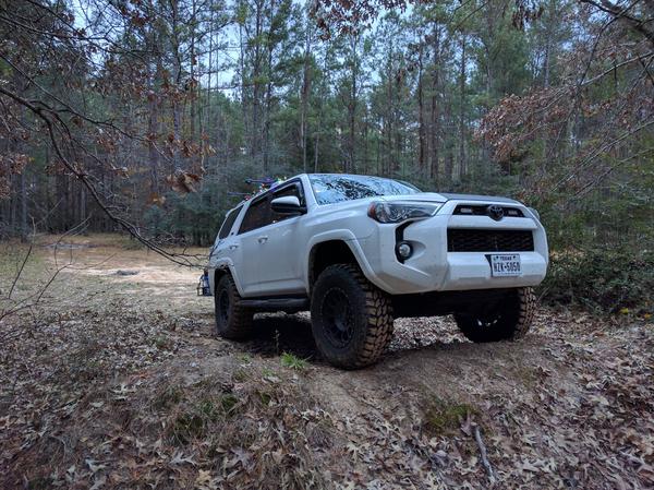 12/18/16 Went camping this weekend to ring in some arctic weather @ Davy Crockett Nat'l Forest. Finally had a chance to get her a little dirty (first 