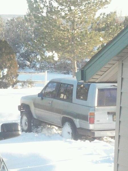 12-25-2012 stuck in my own driveway. >:(