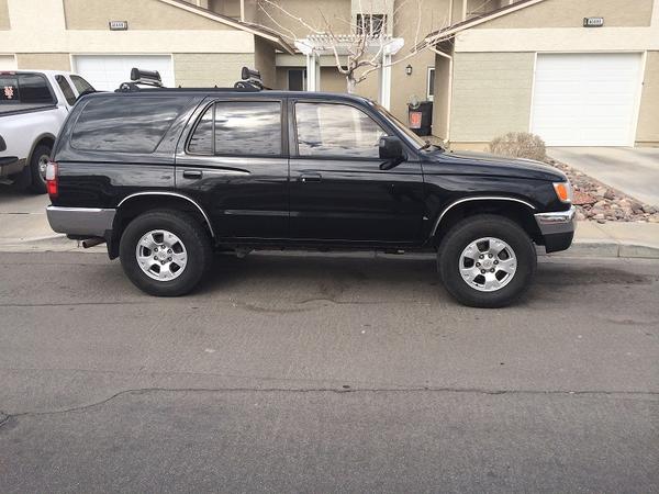16" Tacoma Snowflakes