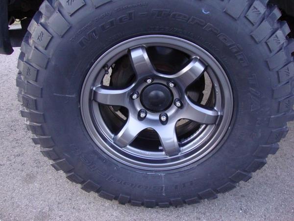 16x8 Konig Countersteer offroad with BFG KM2 305/70/16