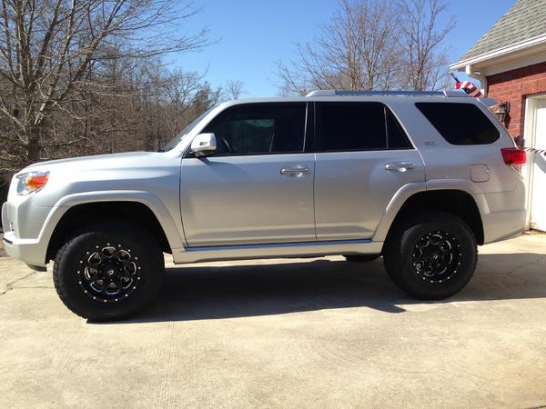 18" Fuel Boost wheels, Nitto AT Terra Grappler G2 tires