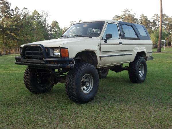 1985 35 Inch with 6 Inch All-Pro and Marlin Crawler Springs 4-1-2012

Hopefully will be the daily driver one day.