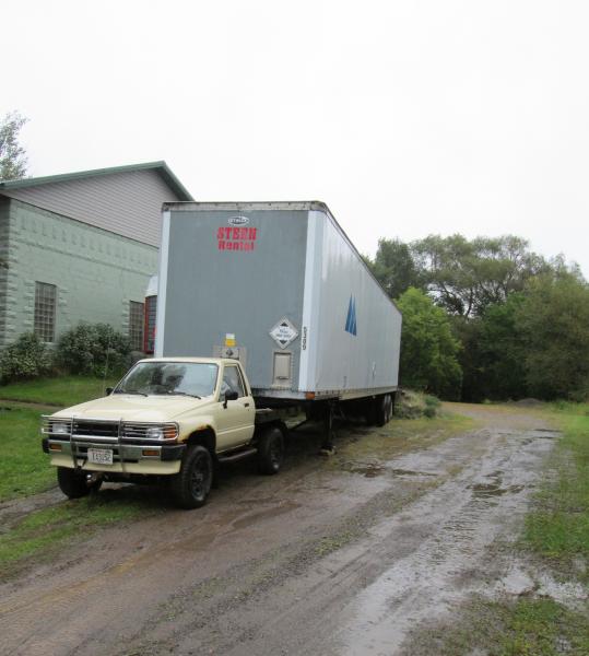 1986 pickup that could!  22R, carb, 4x4 w/manual front hubs, bought new and sold for $500 in 2016 with 298,000 miles.  Runs great, starts in -30 degre