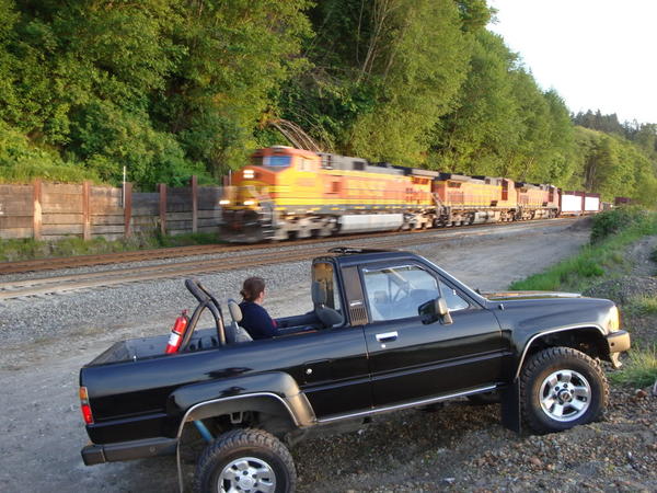 1987 SR5