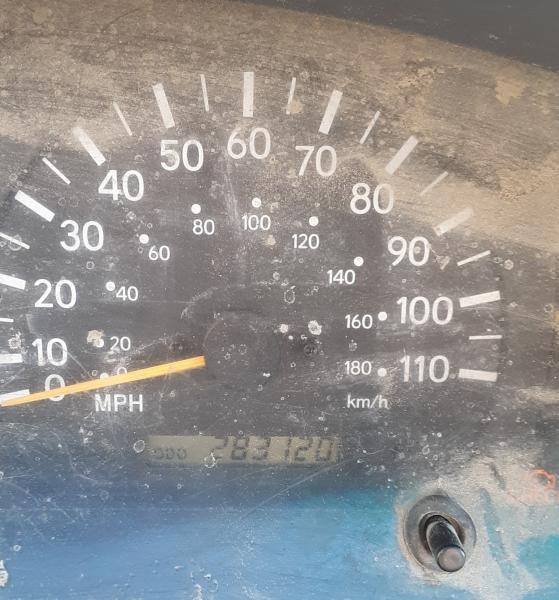 1998 Tacoma 4X4 2.7L auto 283,000 miles. Still on the road but rough