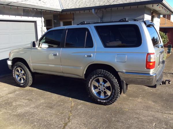 1999 SR5 with 3.4 v6, locker rear, KYB performance shocks and no lift.